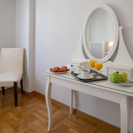 Upscale Luxury Athens Renovated Dream Home In One Of The Most Favorable Locations By National Gardens, Zoo & Hellenic Parliament In Syntagma And Stylish Exquisite Kolonaki Neighborhood Luaran gambar